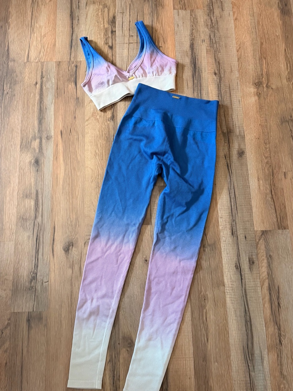 LSpace Matching Set - Picture 2 of 3